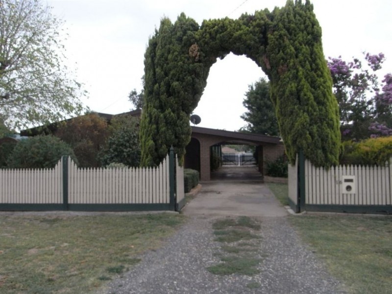 16 Karook Street, Cobram VIC 3644