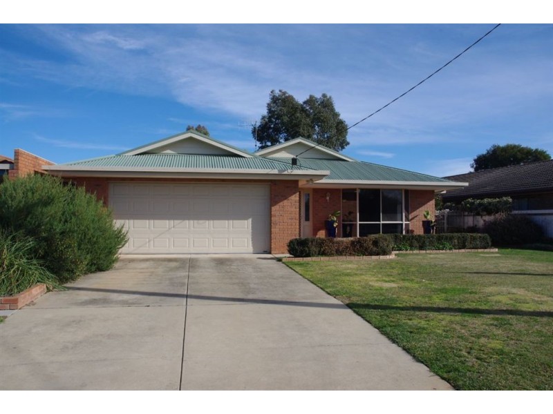 15 Hovell court, Cobram VIC 3644