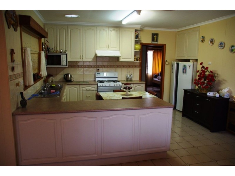 11 Wondah Street, Cobram VIC 3644