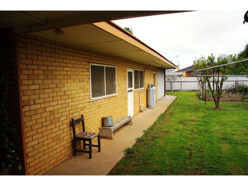 11 Wondah Street, Cobram VIC 3644