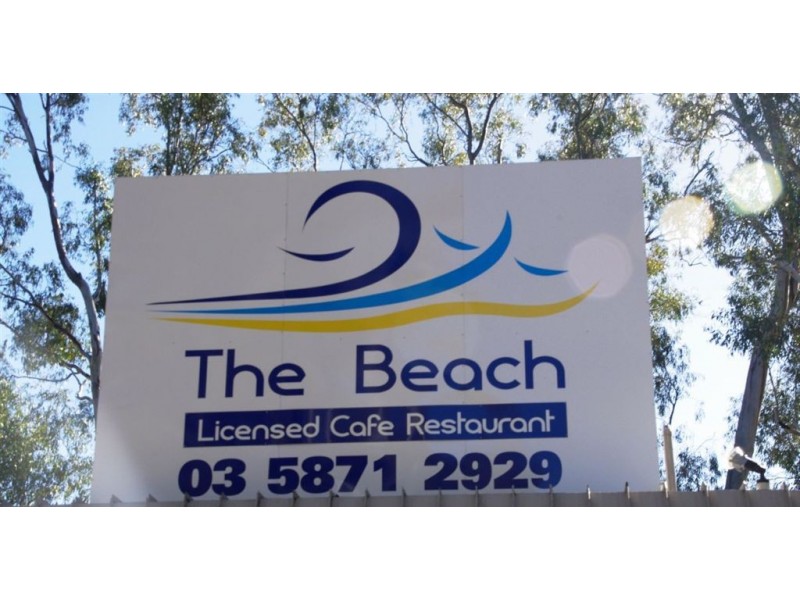 1 Thompsons Beach, Cobram VIC 3644
