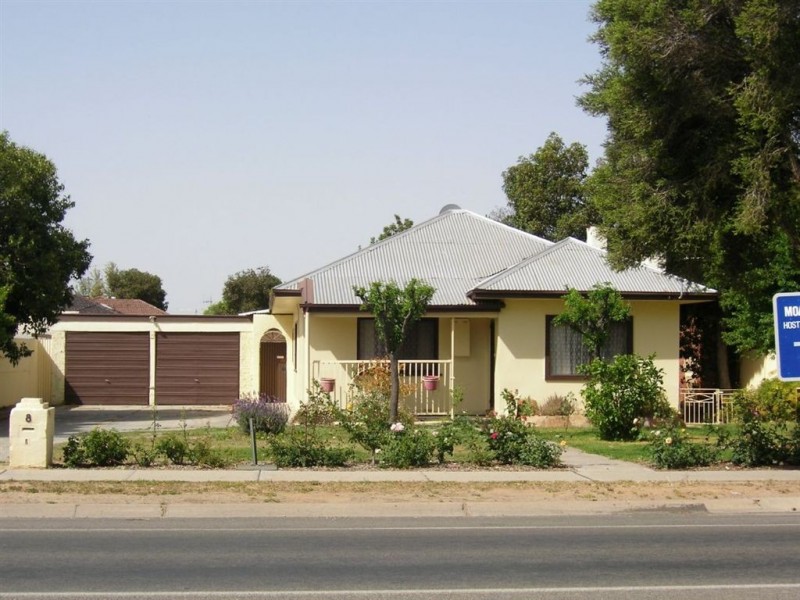 8 Mookarii Street, Cobram VIC 3644