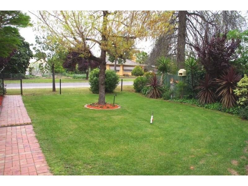 34 Wirbill Street, Cobram VIC 3644