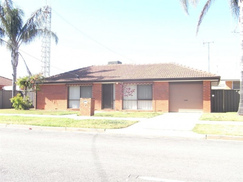 1/1A Bank Street, Cobram VIC 3644