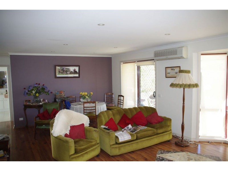 2 Victoria Ave, Barooga NSW 3644