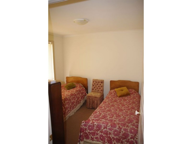 2 Victoria Ave, Barooga NSW 3644