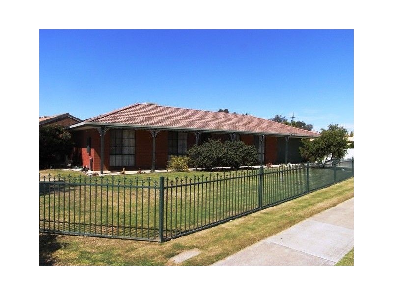 3 Scenic Drive, Cobram VIC 3644