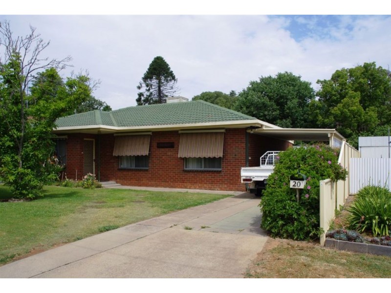20 Lisfarron Avenue, Cobram VIC 3644