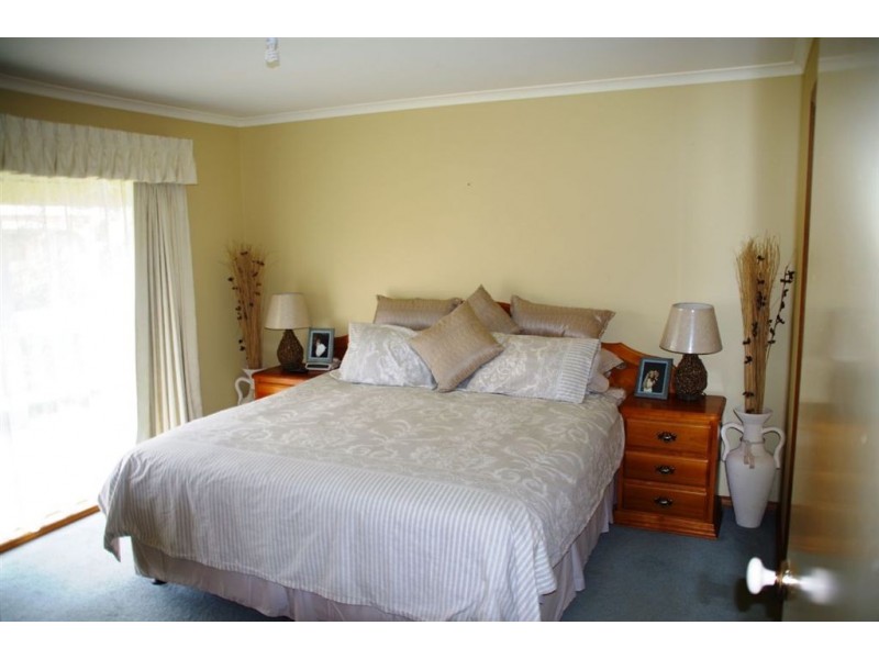 20 Mitchell Street, Cobram VIC 3644