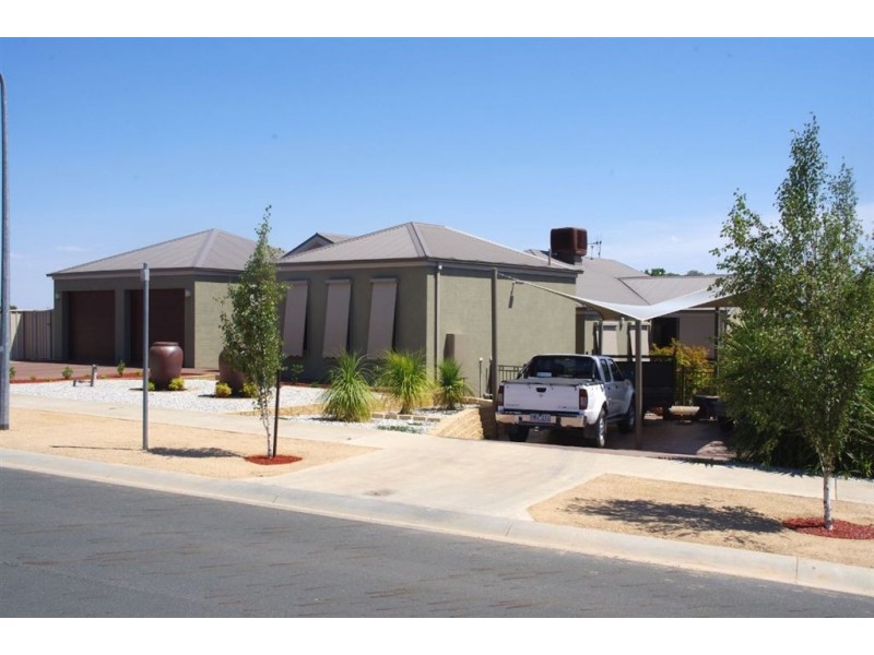 26 Apricot Circuit, Cobram VIC 3644