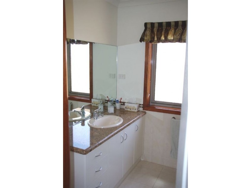 26 Apricot Circuit, Cobram VIC 3644