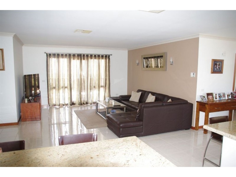 26 Apricot Circuit, Cobram VIC 3644