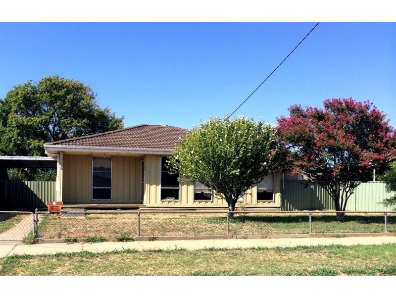 4 Blackwood Cres, Cobram VIC 3644