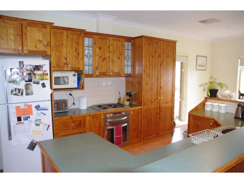 24 Anvil Street, Cobram VIC 3644