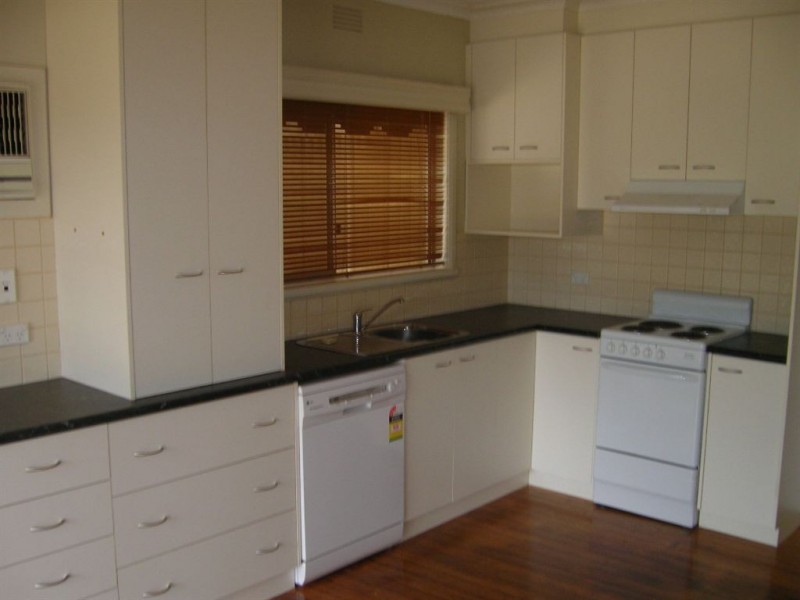 39 Karook Street, Cobram VIC 3644