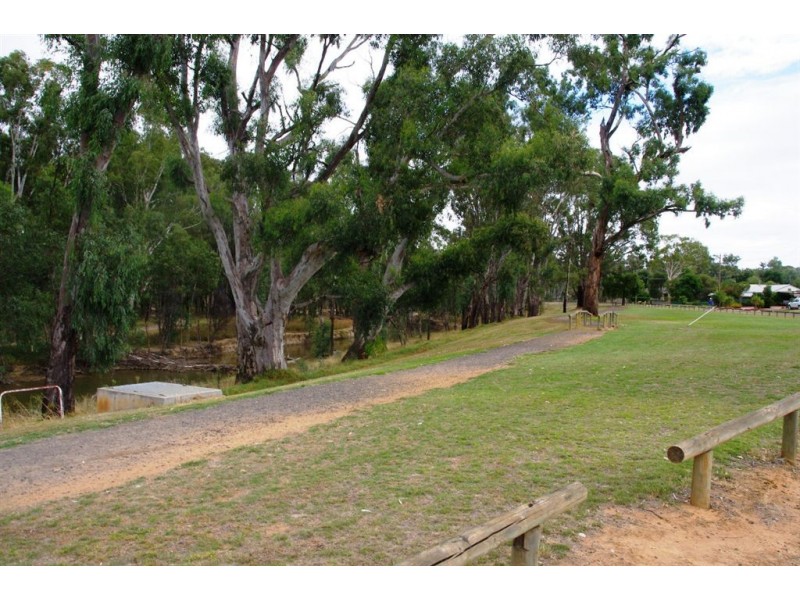 2 Gormley Court, Barooga NSW 3644