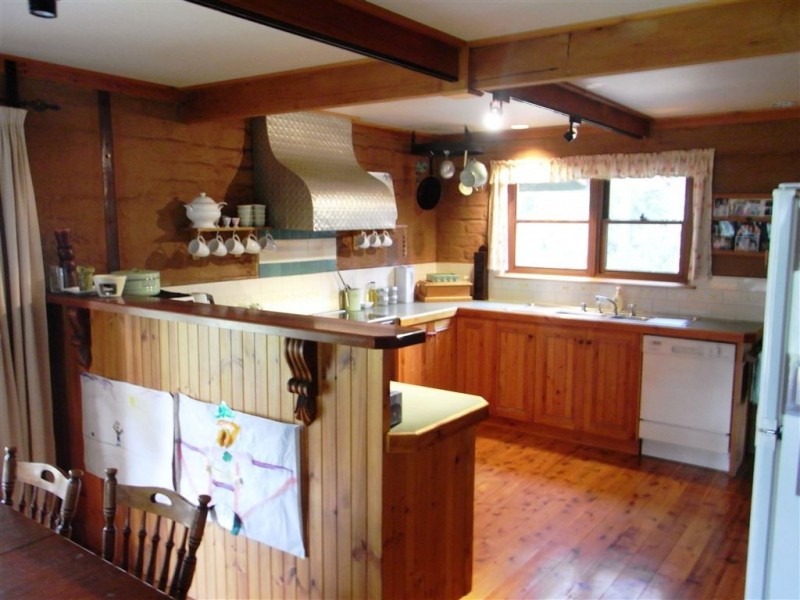 6641 GV Highway, Koonoomoo VIC 3644