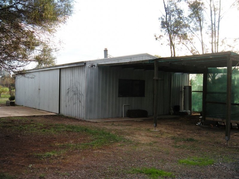 6641 GV Highway, Koonoomoo VIC 3644