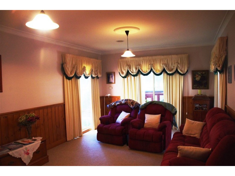9 Cemetery Road, Cobram East VIC 3644