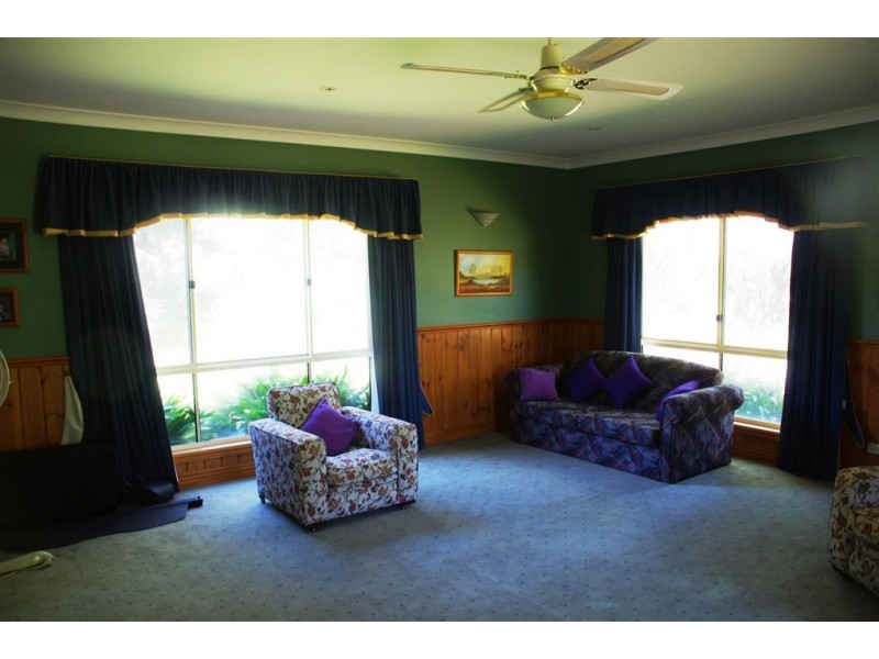 9 Cemetery Road, Cobram East VIC 3644