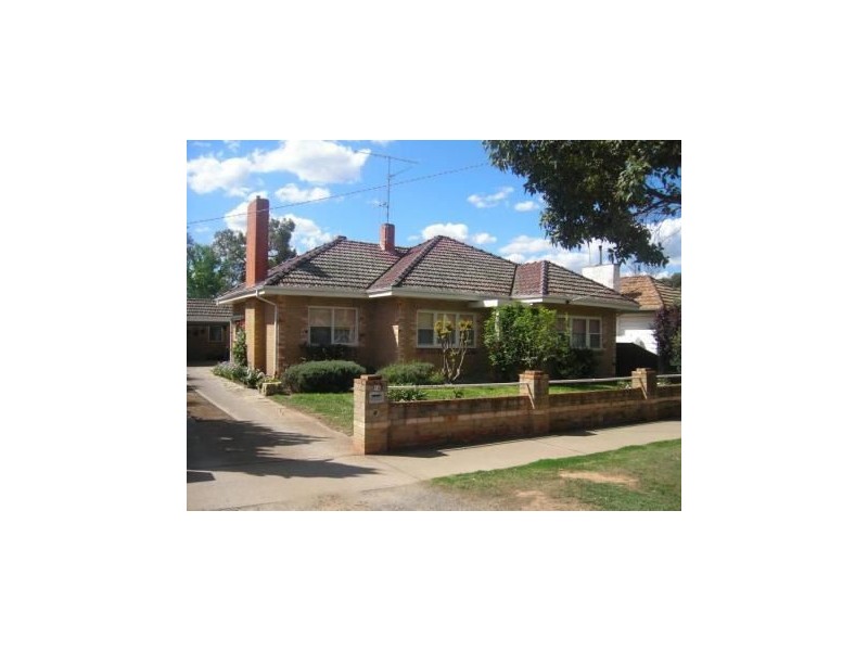 18 Broadway Street, Cobram VIC 3644
