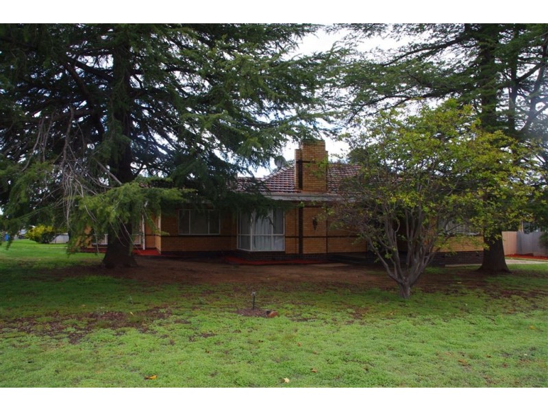 18 Churr Street, Cobram VIC 3644