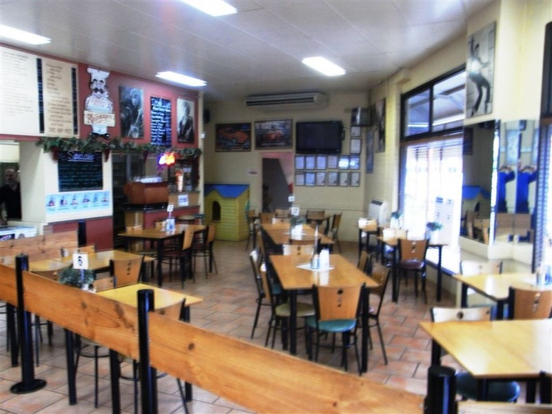 20 Cnr High Street & Punt Road, Cobram VIC 3644