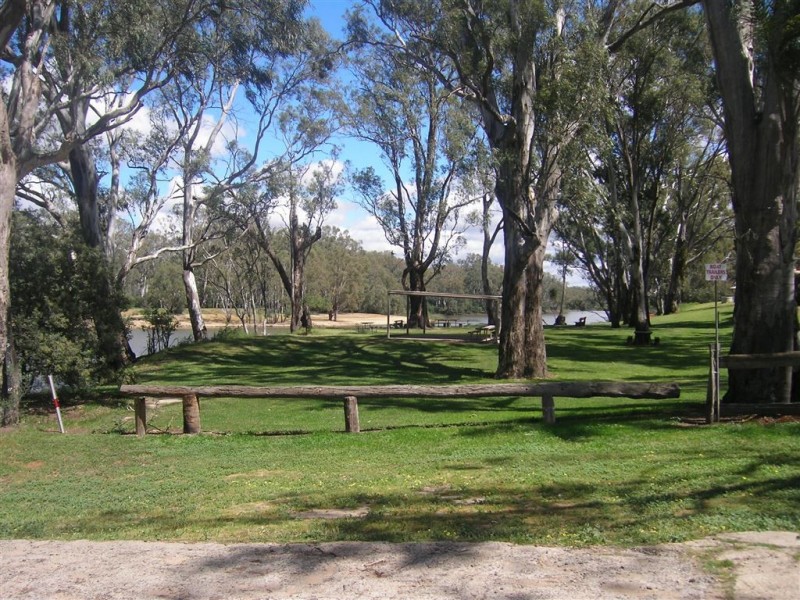 27 Murray Riverside Village, Tocumwal NSW 2714