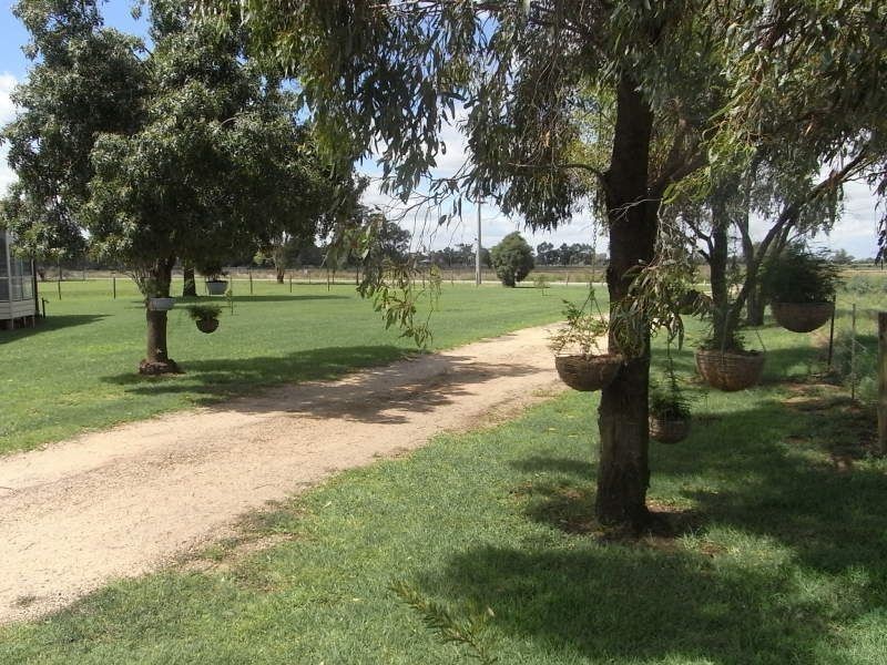 36 Montgomery Road, Yarroweyah VIC 3644