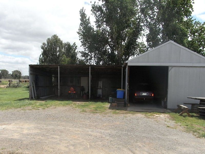 36 Montgomery Road, Yarroweyah VIC 3644