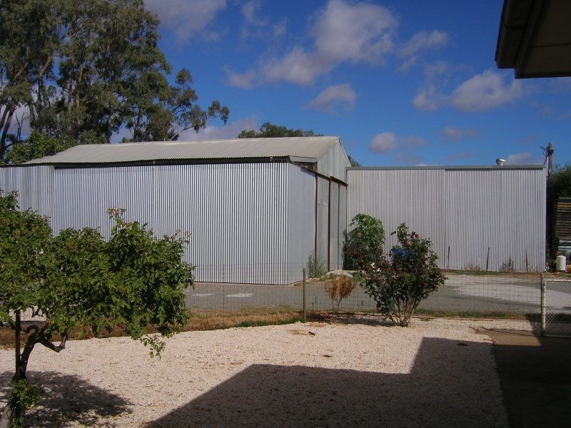 3 Karook Street, Cobram VIC 3644