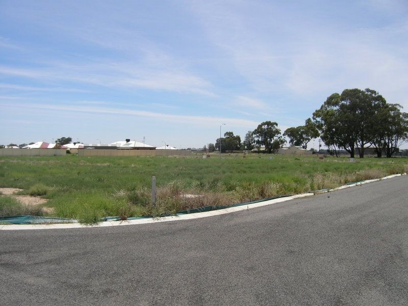 1 Cnr Anthony Avenue & Majuda Court, Tocumwal NSW 2714