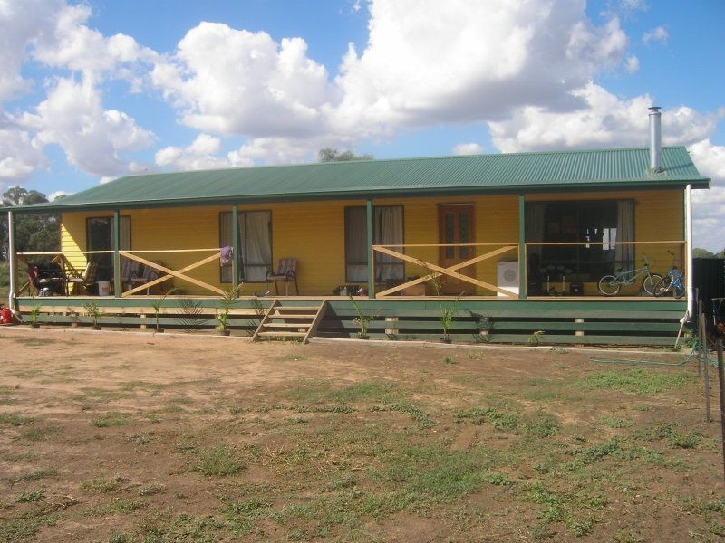 19 Kokoda Road, Yarroweyah VIC 3644