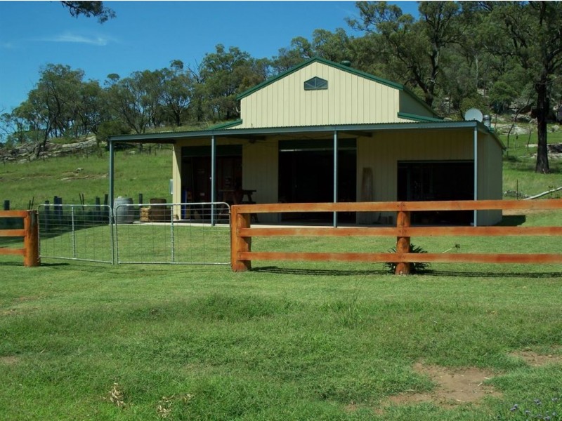 . Google Rock, Sandy Hollow NSW 2333