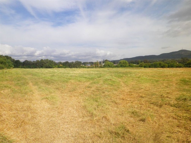 . Esmai, Denman NSW 2328