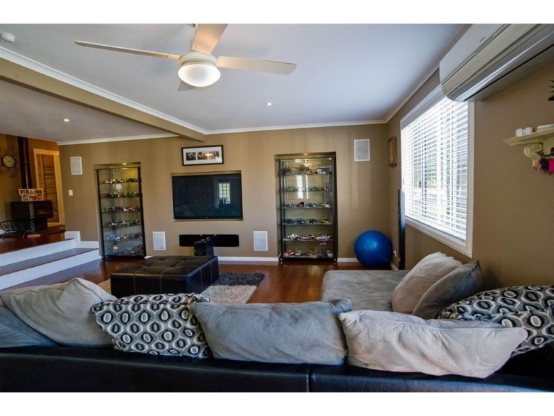 203 MacQueen St, Aberdeen NSW 2336