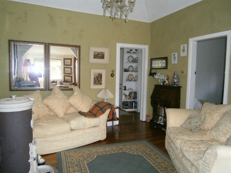 9 Wilson St, Gundy NSW 2337