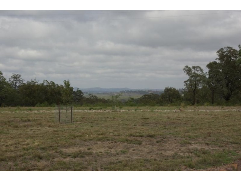 5 Ollerton Drive, Scone NSW 2337