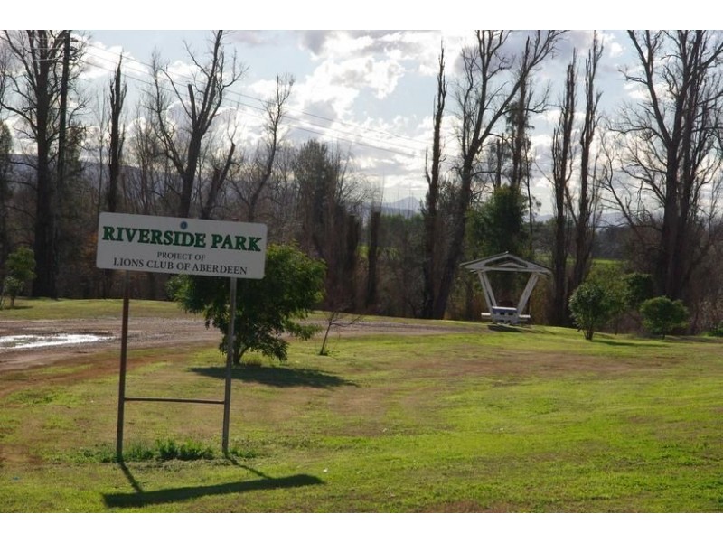 . Perth St, Aberdeen NSW 2336