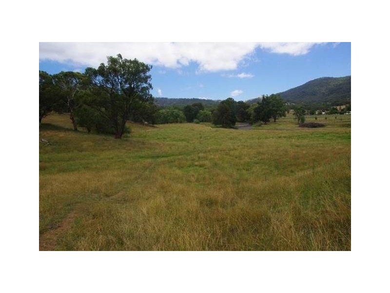 . “Temple Court”, Haydon St, Murrurundi NSW 2338