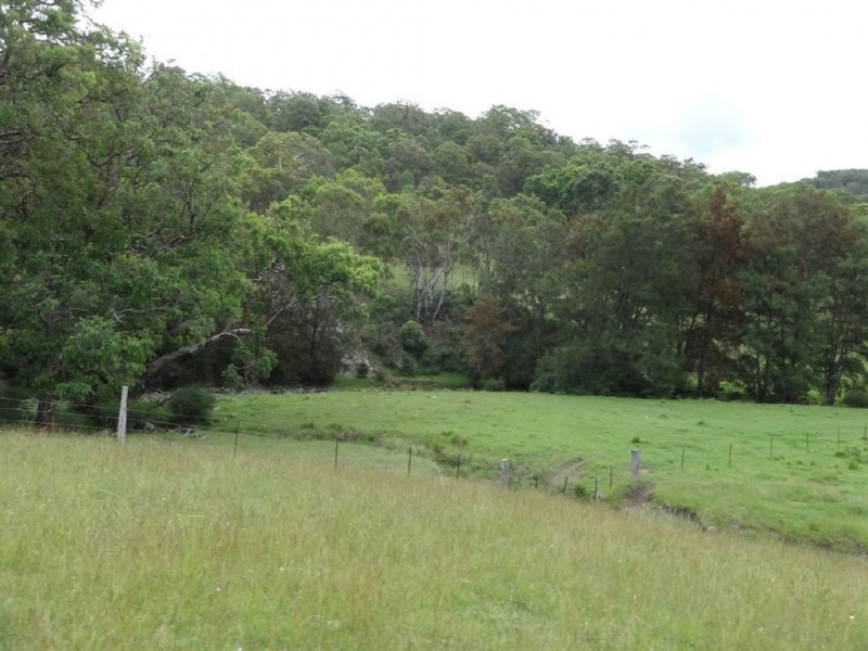 . “Top View”, Moonan Flat NSW 2337