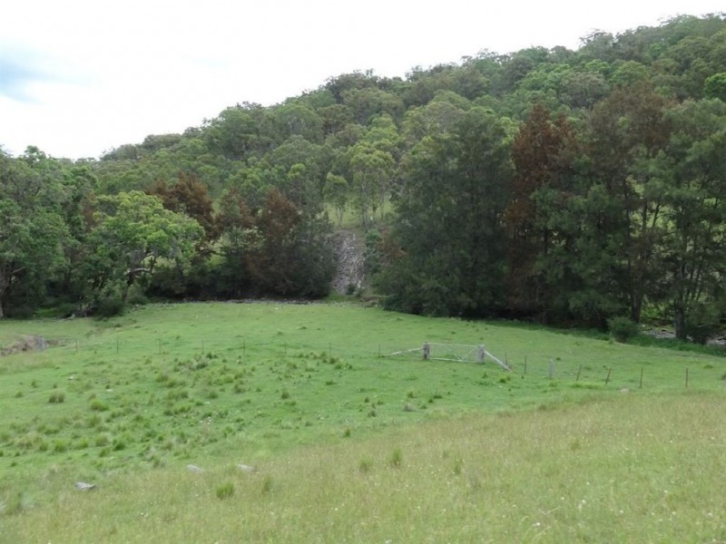 . “Top View”, Moonan Flat NSW 2337