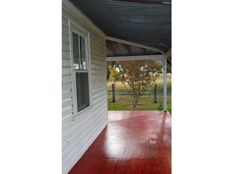 62 Warrah Creek Road, “The Gums”, Willow Tree NSW 2339