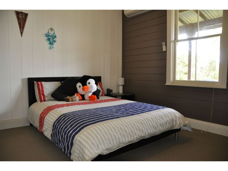 54 Park St, Scone NSW 2337