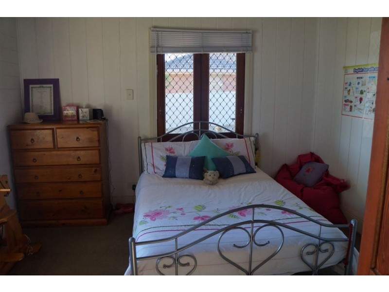 54 Park St, Scone NSW 2337