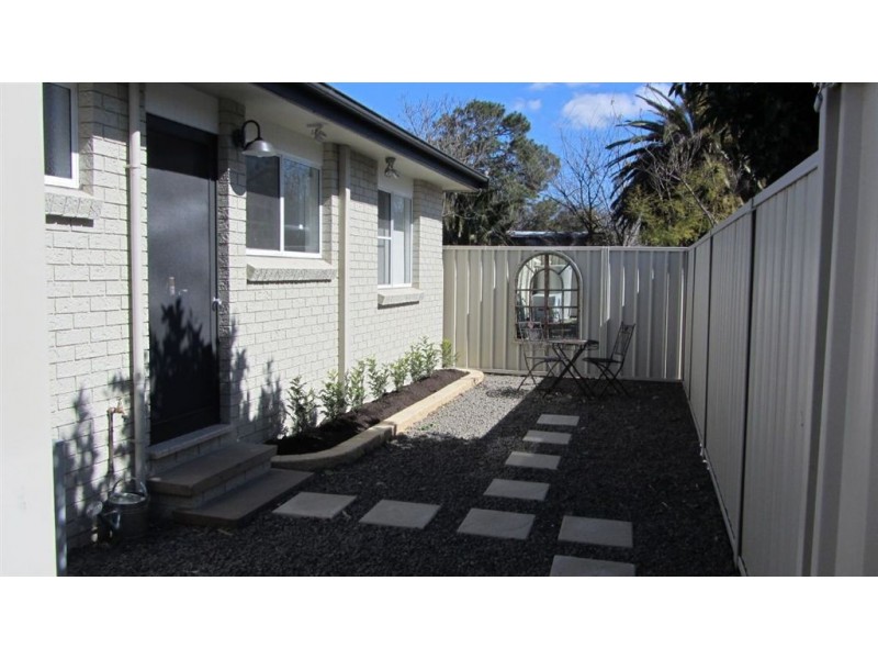 . “The Cedars”, Kingdon St, Scone NSW 2337