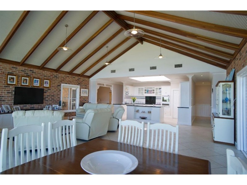189 Moobi Rd, “Rosewood”, Scone NSW 2337