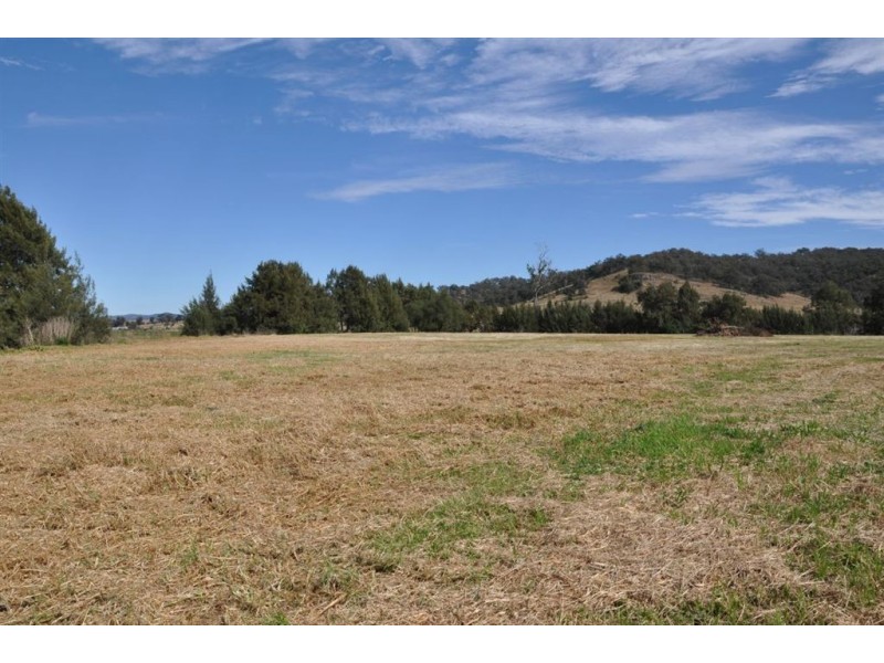 . “Kingdon Farm”, New England Hwy, Parkville NSW 2337