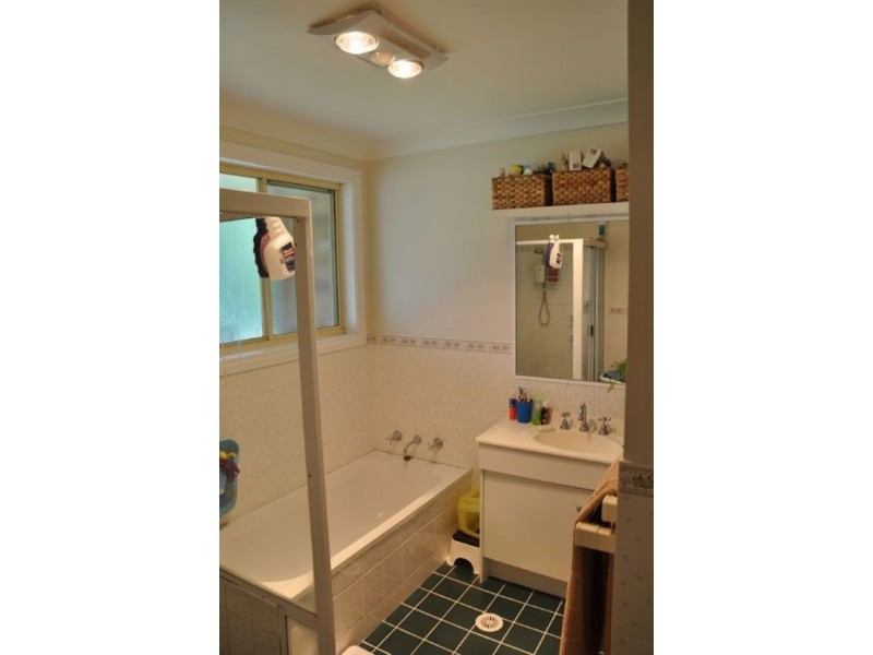 1A Honeysuckle Crs, Scone NSW 2337
