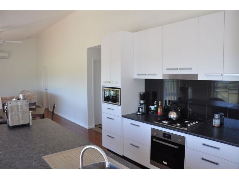 2A Roach St “The Bottom Farm”, Parkville NSW 2337